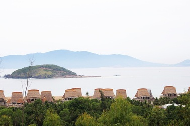 Khánh Hòa chỉ đạo làm rõ dự án đổ đất đá xuống Vịnh Nha Trang