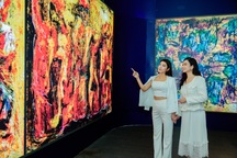 Ấn tượng và độc đáo triển lãm "Ego - Người" của họa sĩ Ngô Xuân Bính