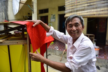 Gặp người đàn ông làm đèn kéo quân "kỷ lục Việt Nam"