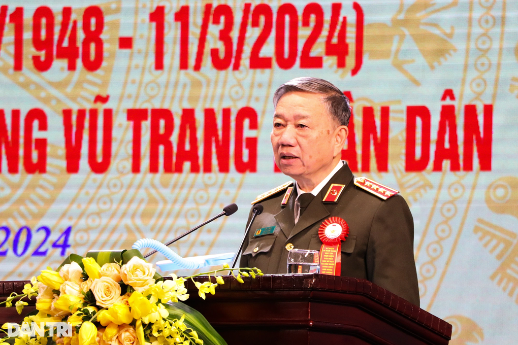 Công an Nghệ An đón nhận danh hiệu Anh hùng lực lượng vũ trang nhân dân - 3 Công an Nghệ An đón nhận danh hiệu Anh hùng lực lượng vũ trang nhân dân - 3
