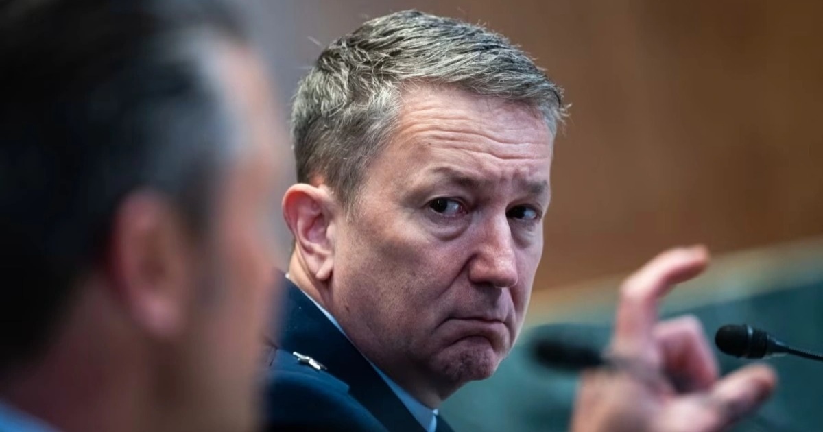 Top US General Urges Trump Administration to Find Exit from Iran Conflict
