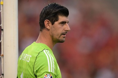 Courtois bất mãn bỏ tuyển Bỉ do không được trao băng thủ quân