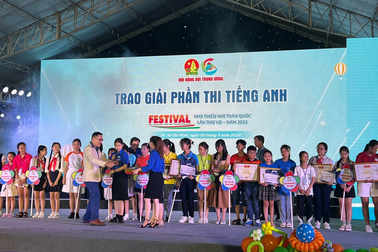 DTP đồng hành và trao tặng học bổng tại Festival Nhà văn hóa thiếu nhi toàn quốc lần thứ VII