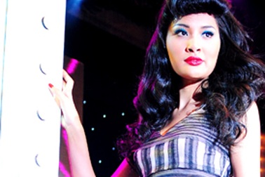 Mỹ nhân châu Á Hương Giang cuốn hút 