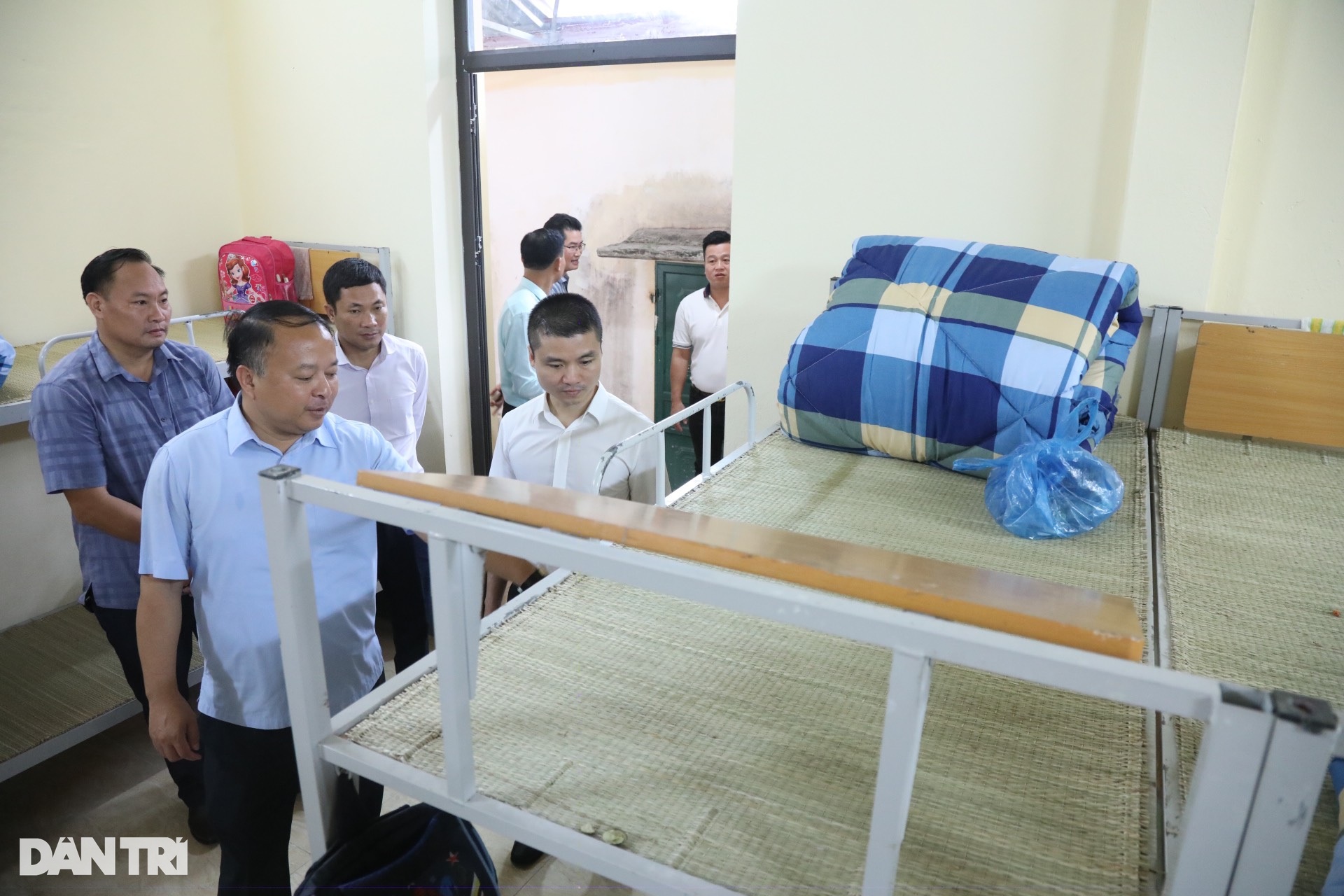 Khánh thành nhà bán trú ở Xín Mần, học sinh không còn lo rét khi đông về - 12 Khánh thành nhà bán trú ở Xín Mần, học sinh không còn lo rét khi đông về - 12