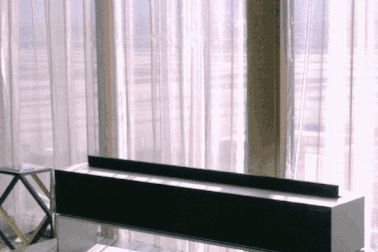 LG bán TV màn hình cuộn đầu tiên trên thế giới giá 87.000 USD