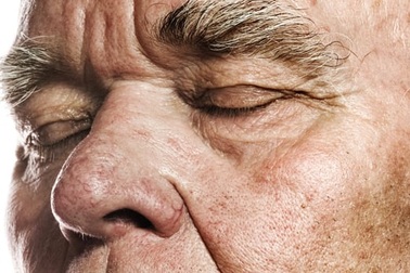 Khả năng khứu giác giúp dự đoán nguy cơ mắc bệnh Alzheimer