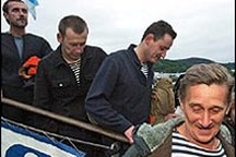 76 giờ đen tối dưới đáy Thái Bình Dương