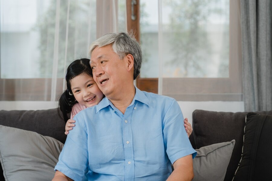 Mon beau-père m'a emprunté de l'argent et ne l'a pas remboursé. J'étais sans voix quand j'ai découvert la vérité. - 1 Bố chồng vay tiền không trả, tôi lặng người khi phát hiện sự thật - 1