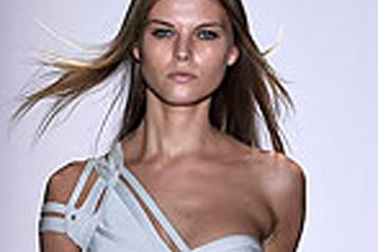 Hervé Léger: Gợi cảm, quyến rũ