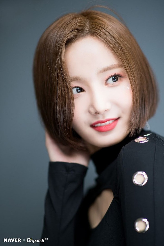 Chuyên gia thẩm mỹ chọn ra top 3 nữ idol mắt 2 mí đẹp nhất Kpop, loạt nữ thần bất ngờ mất hút và toàn mỹ nhân mới nổi - Ảnh 8. Chuyên gia thẩm mỹ chọn ra top 3 nữ idol mắt 2 mí đẹp nhất Kpop, loạt nữ thần bất ngờ mất hút và toàn mỹ nhân mới nổi - Ảnh 8.