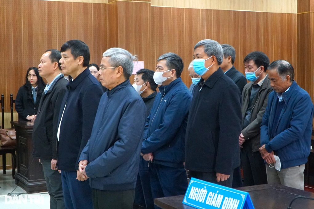Cựu Bí thư và Chủ tịch Thanh Hóa lĩnh án treo - 1 Cựu Bí thư và Chủ tịch Thanh Hóa lĩnh án treo - 1