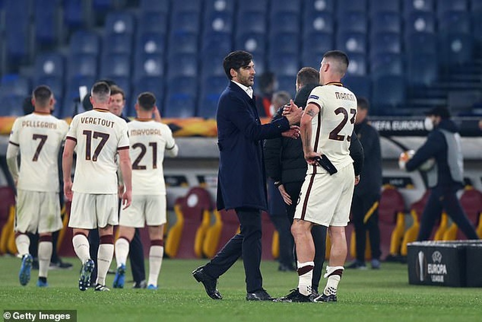 HLV Mourinho nhận được tiền lương bao nhiêu ở AS Roma? - 3 HLV Mourinho nhận được tiền lương bao nhiêu ở AS Roma? - 3