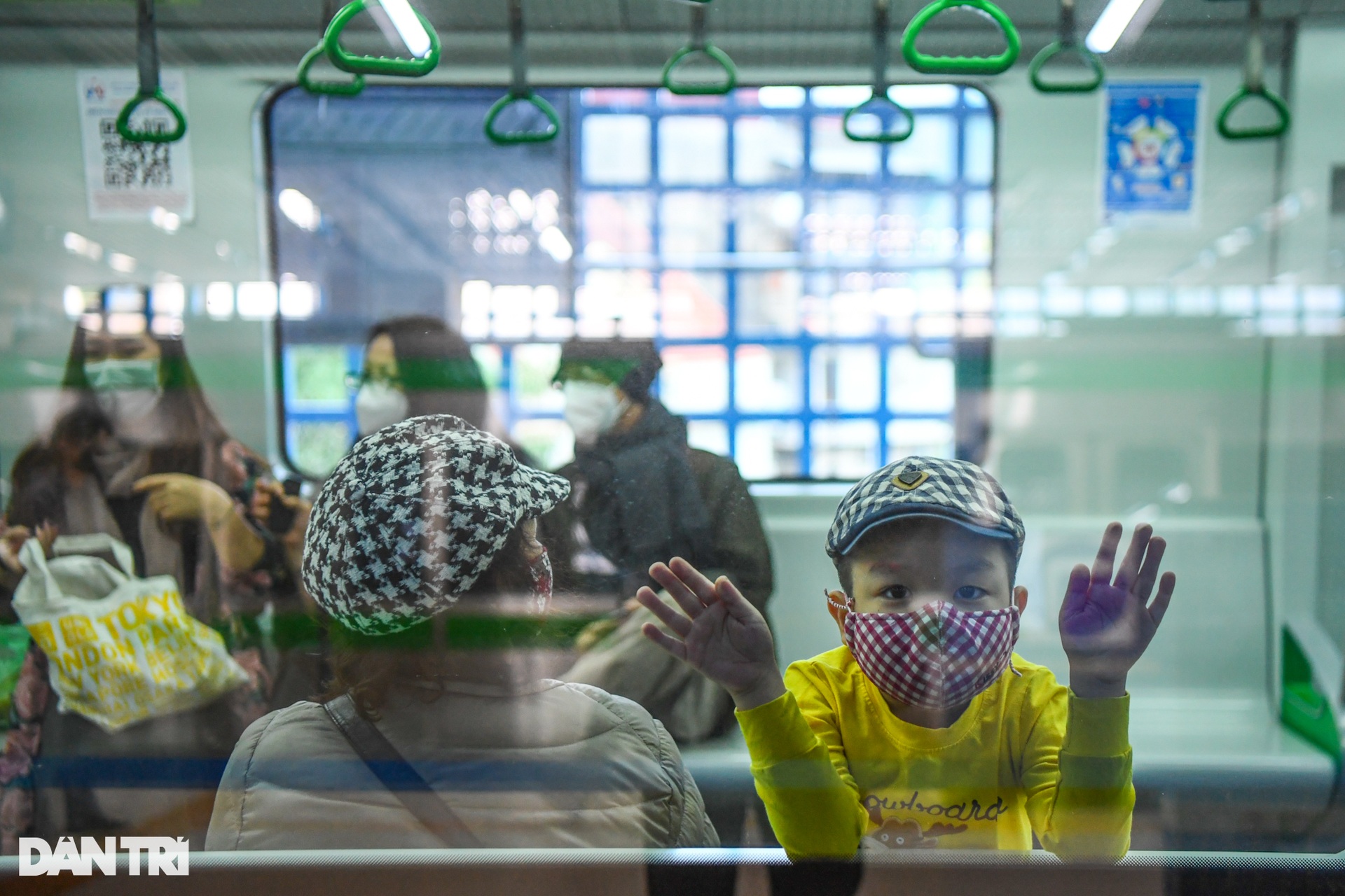 Nhìn lại 15 ngày chạy miễn phí tàu đường sắt Cát Linh - Hà Đông - 23