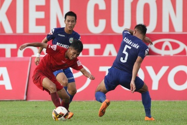 Thắng B.Bình Dương, Than Quảng Ninh thắp lại hy vọng giành huy chương