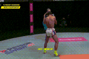 "Máy đá" Thái Lan thua "Chim hoàng yến" Hà Lan tại ONE Championship