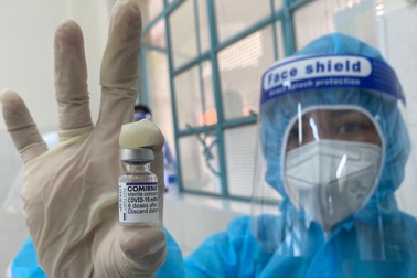 "Tiêm chéo" 2 mũi vaccine Covid-19: Chuyên gia khuyến cáo khi tiêm mũi 3