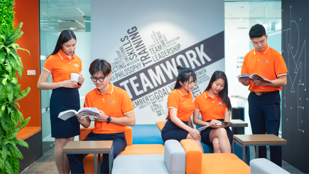 TakeUni - thương hiệu uy tín 30 năm trên thị trường đồng phục - 4 TakeUni - thương hiệu uy tín 30 năm trên thị trường đồng phục - 4