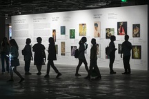 Khám phá ẩn dụ “khoảng cách” trong không gian nghệ thuật VCCA