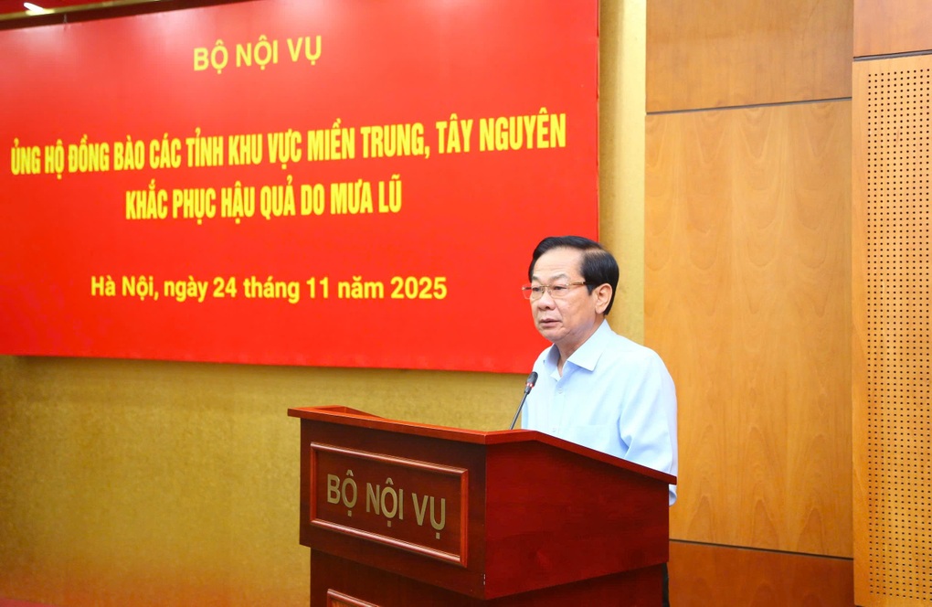 Bộ Nội vụ ủng hộ 1 tỷ đồng hỗ trợ miền Trung, Tây Nguyên khắc phục mưa lũ - 2