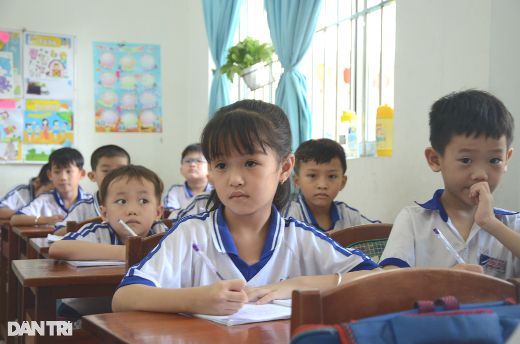 TPHCM cấm giáo viên giao bài tập về nhà cho học sinh tiểu học - 1 TPHCM cấm giáo viên giao bài tập về nhà cho học sinh tiểu học - 1