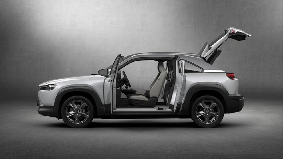 Mazda MX-30 dựa vào bảo bốigì để cạnh tranh trên thị trường xe điện? - 5 Mazda MX-30 dựa vào bảo bốigì để cạnh tranh trên thị trường xe điện? - 5