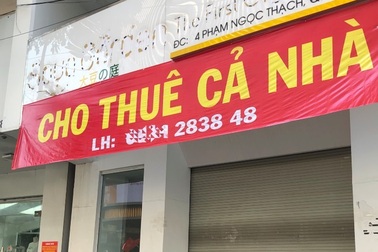 Càng làm càng lỗ, hàng loạt chủ cửa hàng đóng cửa bỏ về quê