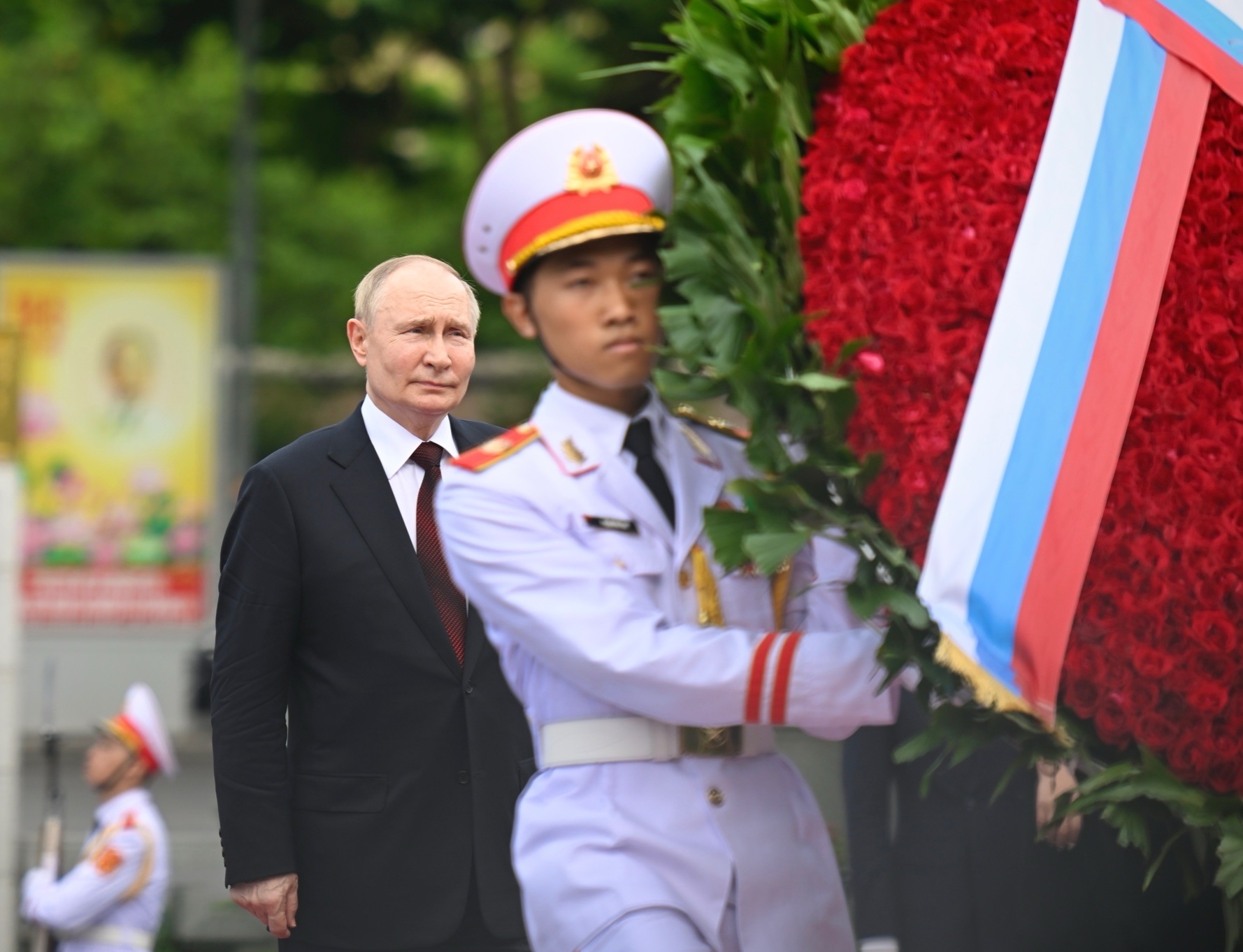 22 giờ bận rộn của Tổng thống Putin trong chuyến thăm Việt Nam - 14