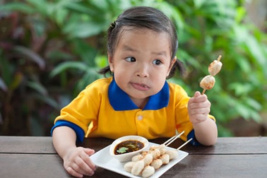 Trẻ em Việt Nam - Ăn nhiều vẫn thiếu chất