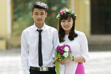 Thủ khoa bán quần áo lấy tiền đi học