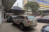 Ô tô động cơ diesel ầm ầm “vượt ải” khí thải ở trạm đăng kiểm