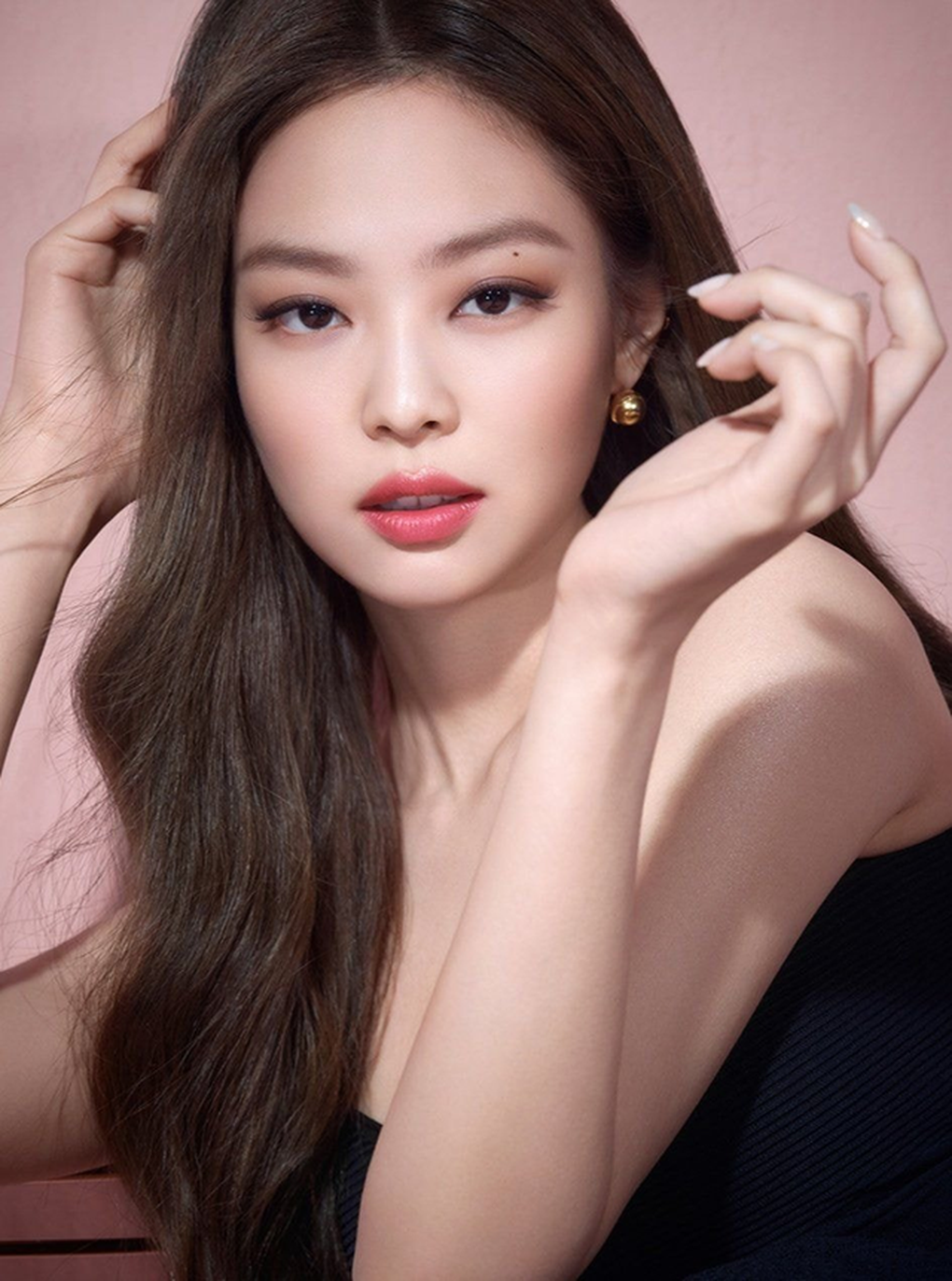 Người tung ảnh nhạy cảm của Jennie (Blackpink) tuyên bố vẫn bình an - 3 Người tung ảnh nhạy cảm của Jennie (Blackpink) tuyên bố vẫn bình an - 3