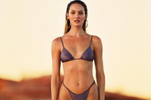 Candice Swanepoel quyến rũ với bikini