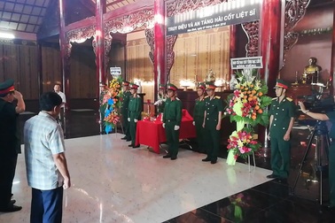 Truy điệu nữ liệt sĩ vô danh tại Bạc Liêu