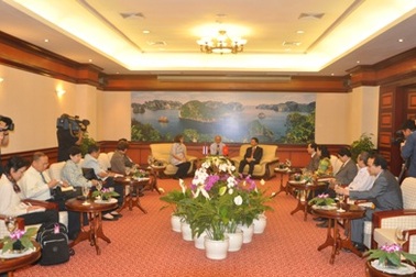 Phái đoàn công chúa Hoàng gia Thái Lan thăm Vịnh Hạ Long