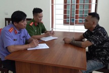 Phá sới bạc nằm trong rừng hẻo lánh, có nhiều vòng cảnh giới