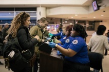 75.000 viên chức Mỹ đồng ý nhận trợ cấp nghỉ việc