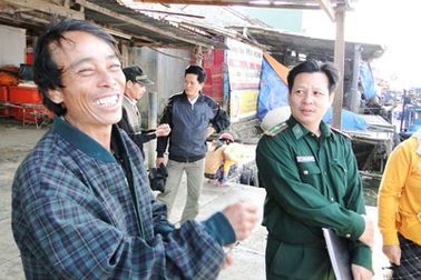 Hiên ngang bám biển Hoàng Sa 