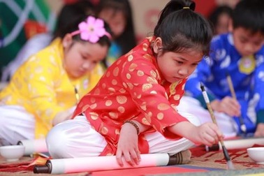 Chơi Tết cũng là học!