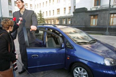 Ôtô dành riêng cho người cao nhất thế giới