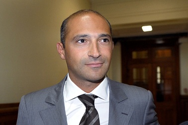 Pháp bắt con trai ngoại trưởng Fabius trong vụ điều tra rửa tiền