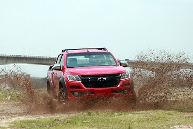 Chevrolet Colorado 2017 - Thêm bước tiến mới