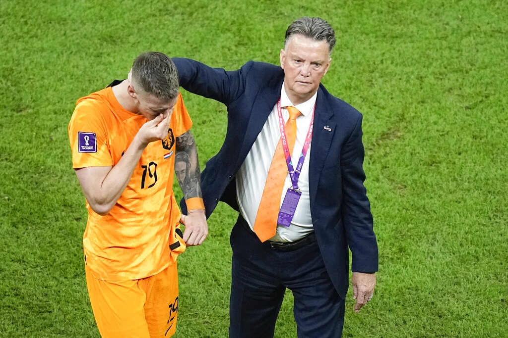 Bản lĩnh Messi, quái kiệt Van Gaal và kinh điển đa sắc - 2 Bản lĩnh Messi, quái kiệt Van Gaal và kinh điển đa sắc - 2