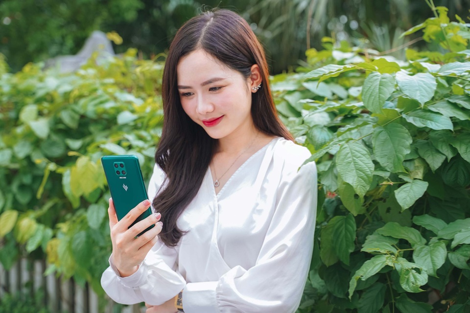 Ra mắt Vsmart Aris nâng cấp cấu hình 8GB Ram/128GB giá không đổi - 2