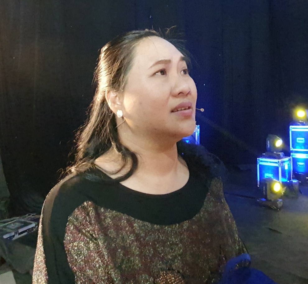NSND Kim Cương nghẹn ngào gặp lại con gái nuôi sau 45 năm thất lạc - 12 NSND Kim Cương nghẹn ngào gặp lại con gái nuôi sau 45 năm thất lạc - 12