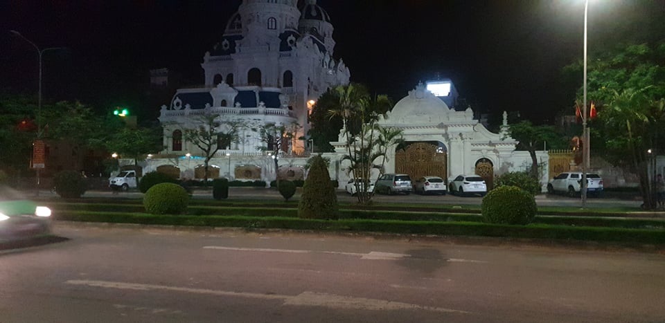Bắt đại gia xăng dầu Ngô Văn Phát, khám xét lâu đài nguy nga ở Hải Phòng - 4 Bắt đại gia xăng dầu Ngô Văn Phát, khám xét lâu đài nguy nga ở Hải Phòng - 4