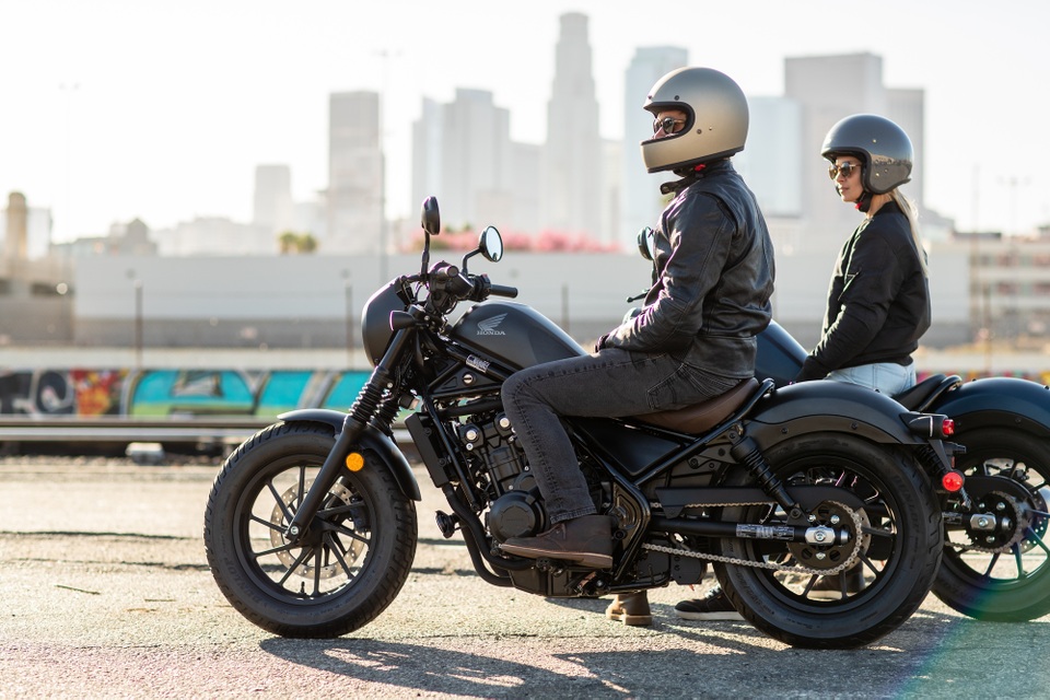 Honda Rebel 500 đời 2020 ra mắt khách Việt với giá 180 triệu đồng - 4 Honda Rebel 500 đời 2020 ra mắt khách Việt với giá 180 triệu đồng - 4