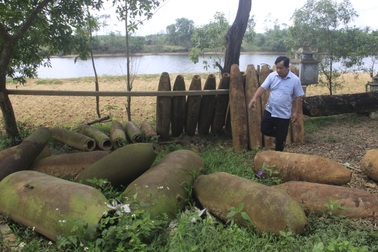 Kỳ lạ người đàn ông chi hơn 500 triệu đồng để "chơi bom"