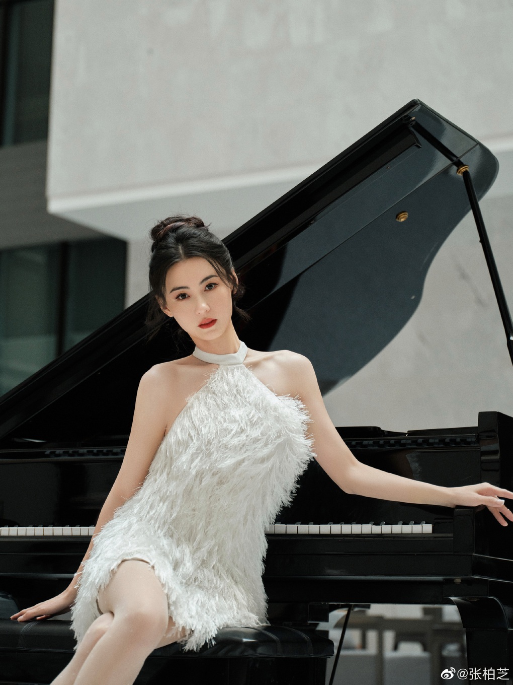Nhan sắc không tuổi của Trương Bá Chi ở tuổi 43 - 4 Nhan sắc không tuổi của Trương Bá Chi ở tuổi 43 - 4