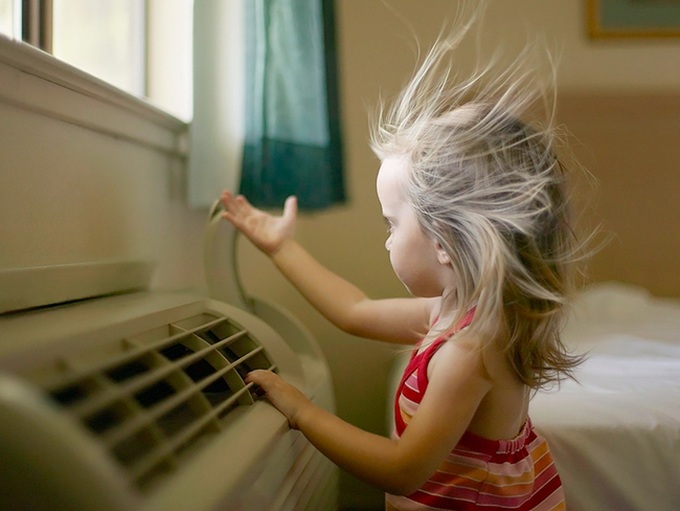 Không muốn liệt mặt, đột tử trong mùa hè thì cả gia đình cần bỏ ngay 5 kiểu dùng điều hòa nguy hiểm này - Ảnh 2. Không muốn liệt mặt, đột tử trong mùa hè thì cả gia đình cần bỏ ngay 5 kiểu dùng điều hòa nguy hiểm này - Ảnh 2.